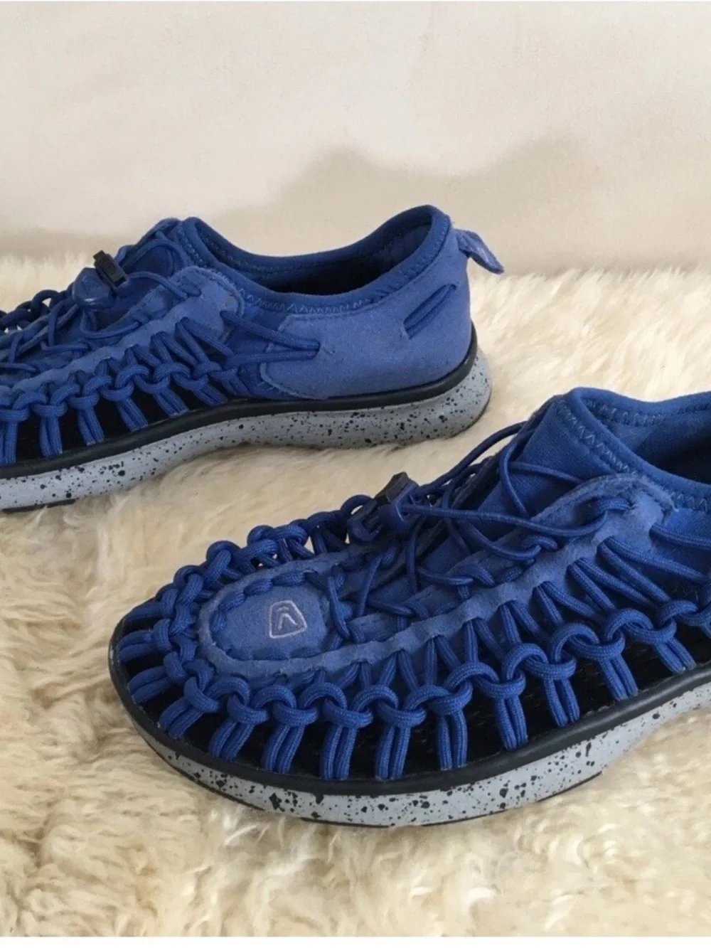 Keen youth Royal Blue Woven Slip-On Sandals water adjustable shoes sz 1